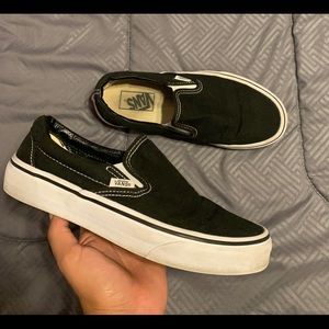 BLACK/WHITE SLIP ON VANS